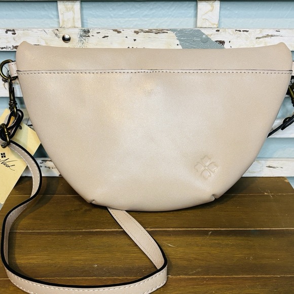 Patricia Nash Tinchi Tooled Chalk White Leather Crossbody Belt Bag NWT - Picture 4 of 14